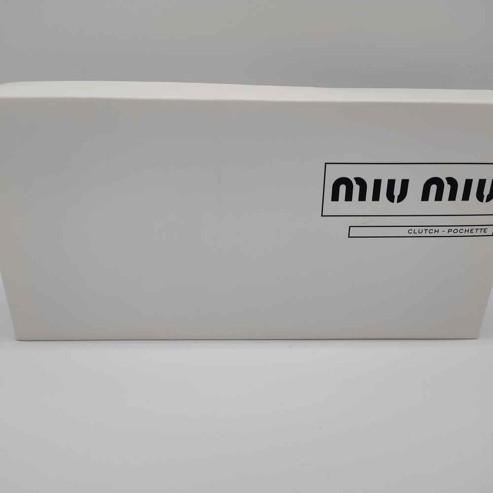 Miu Miu Red Patent Kiss-Lock Chain Clutch Purse w/ Box & Gold Hardware
 NIB NIP - Picture 7 of 8